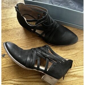 Seychelles So Blue Bootie (black) Women's Boots, sz 9.5 Ankle Open Boot